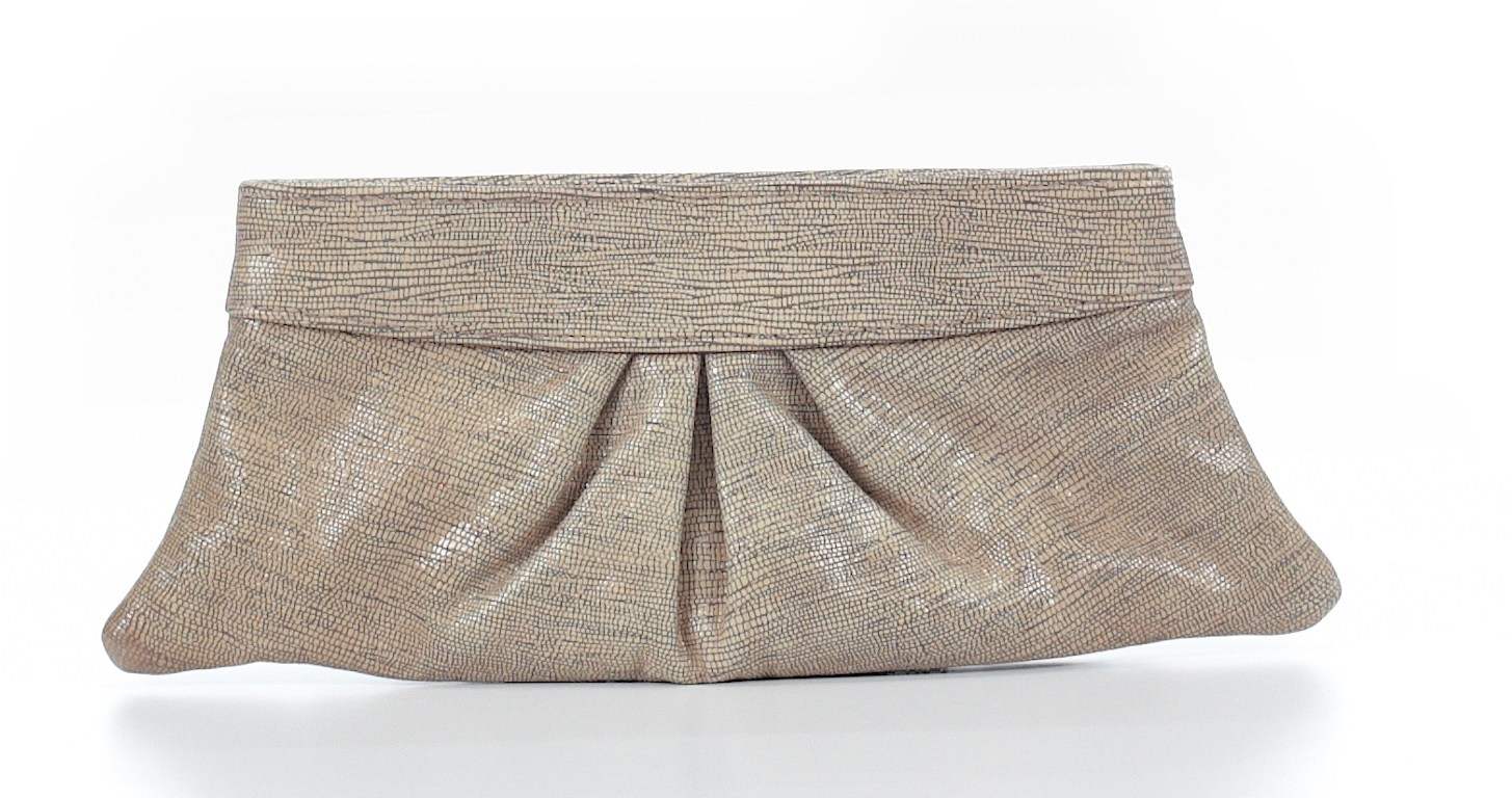 Holiday party looks for less