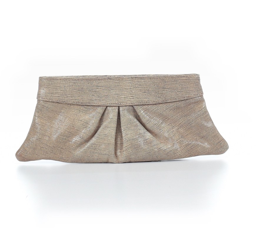 Holiday party looks for less