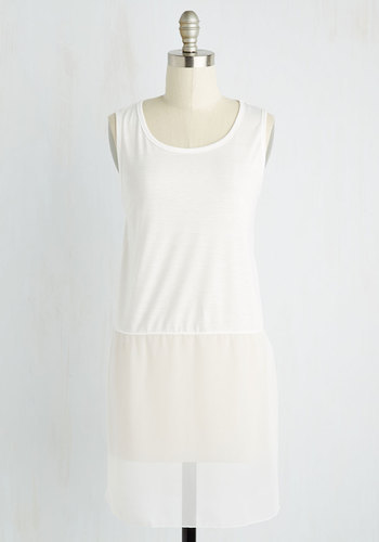 Tunic tank top, perfect for mixing up items in your minimalist capsule wardrobe. 